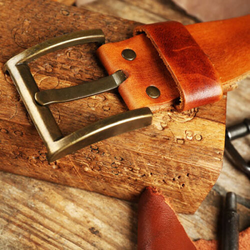 How to Make a Collar for Your Pet